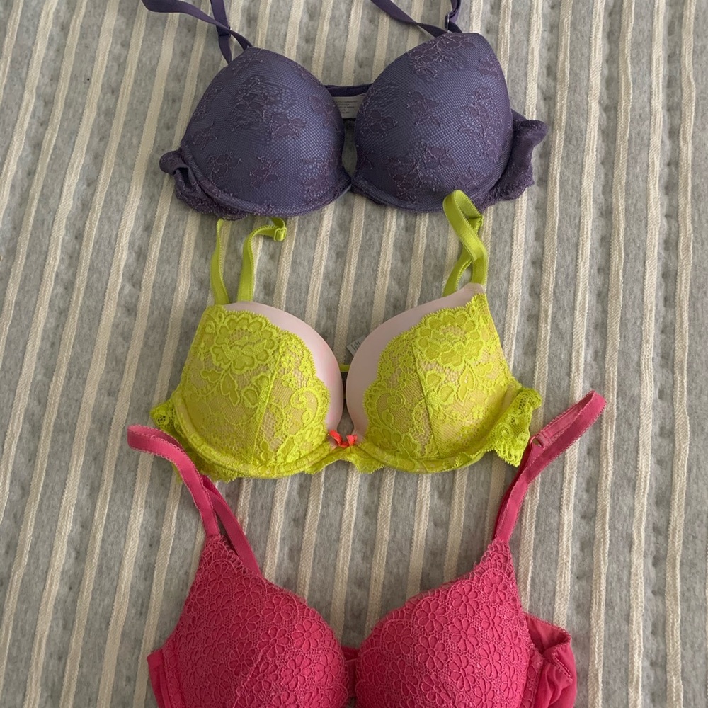 Victoria’s Secret bra bundle